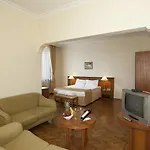 Ramada By Wyndham Trimontium 4* Пловдив