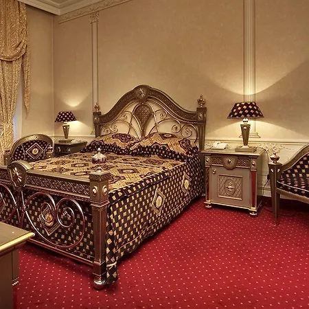 Ramada By Wyndham Trimontium Отель Пловдив