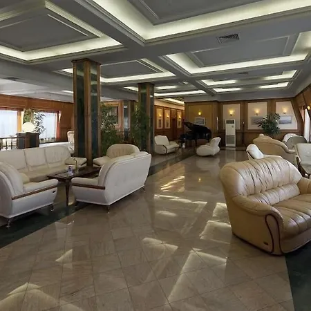 Ramada By Wyndham Trimontium Отель 4*