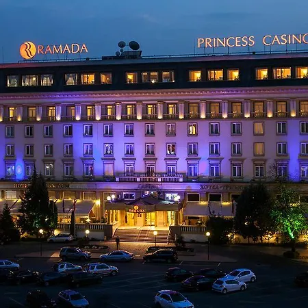 Hotell Ramada By Wyndham Trimontium Plovdiv