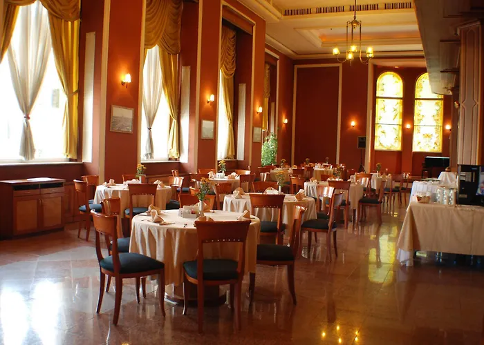 Готель Ramada By Wyndham Trimontium 4*