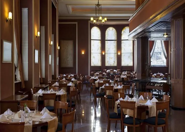 Ramada By Wyndham Trimontium 4* Пловдив