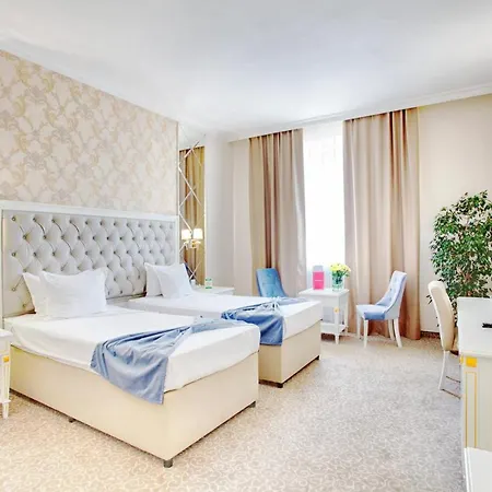 Хотел Ramada By Wyndham Trimontium 4*