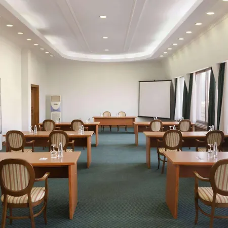 Ramada By Wyndham Trimontium 4* Пловдив