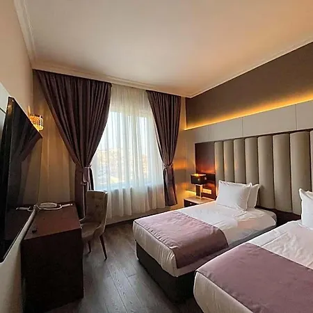 Ramada By Wyndham Trimontium Пловдив