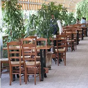 Ramada By Wyndham Trimontium Hotel 4*