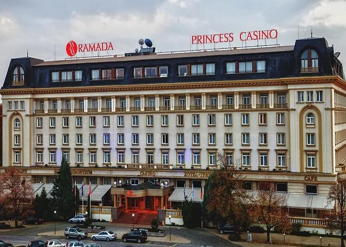 Hotel Ramada By Wyndham Trimontium 4*